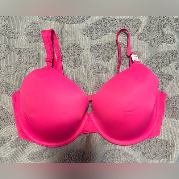 PINK Victoria's Secret Other - PINK Victoria’s Secret Hot Pink Wear Everywhere Lightly Lined T-Shirt Bra 36D